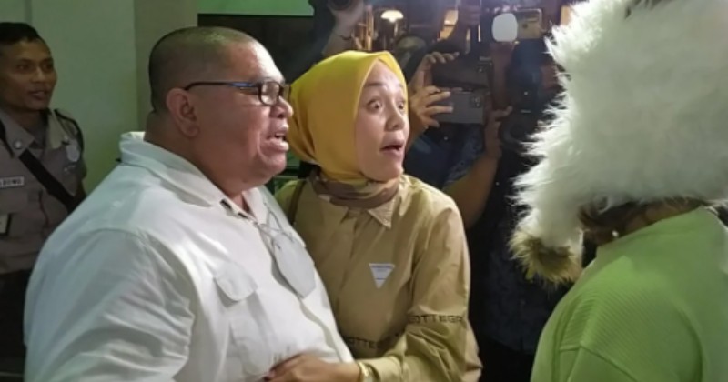 Aduh, Denise Chariesta Nyaris Baku Hantam dengan Istri Razman Arif Nasution